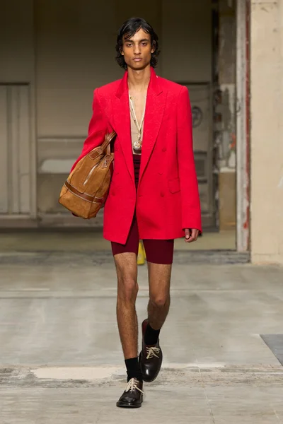 Look 7
